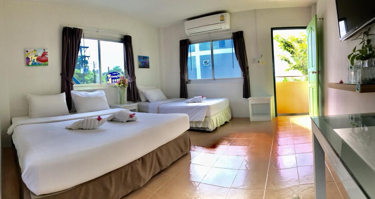 J.Holiday Inn Krabi Bagian luar foto