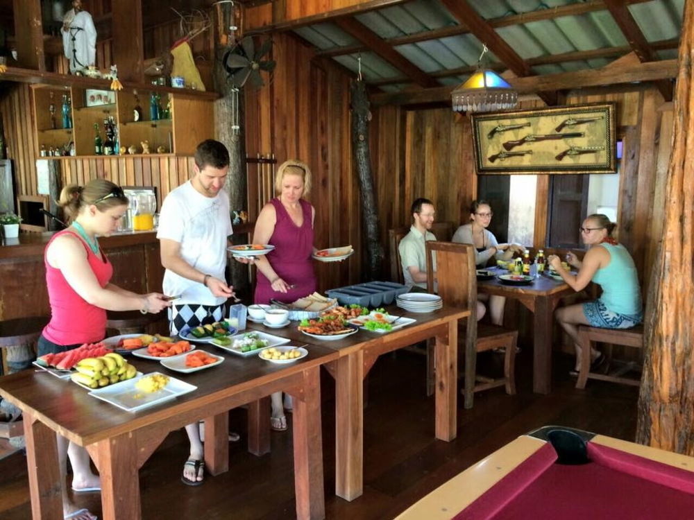 J.Holiday Inn Krabi Bagian luar foto