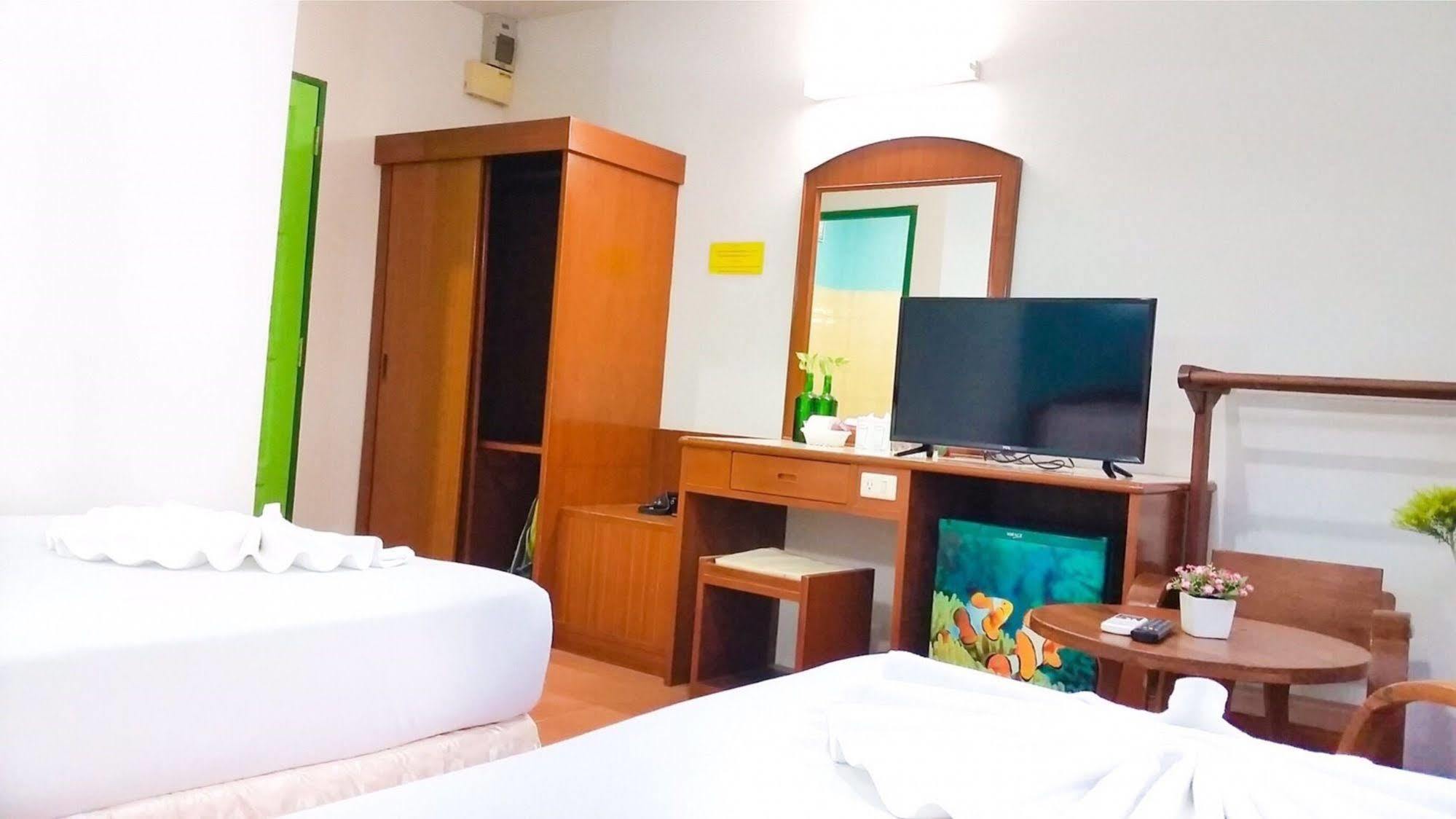 J.Holiday Inn Krabi Bagian luar foto