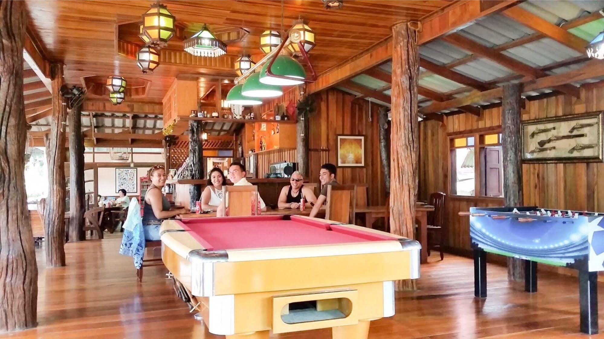 J.Holiday Inn Krabi Bagian luar foto